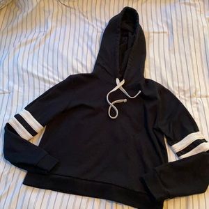 Black crop top hoodie size: M